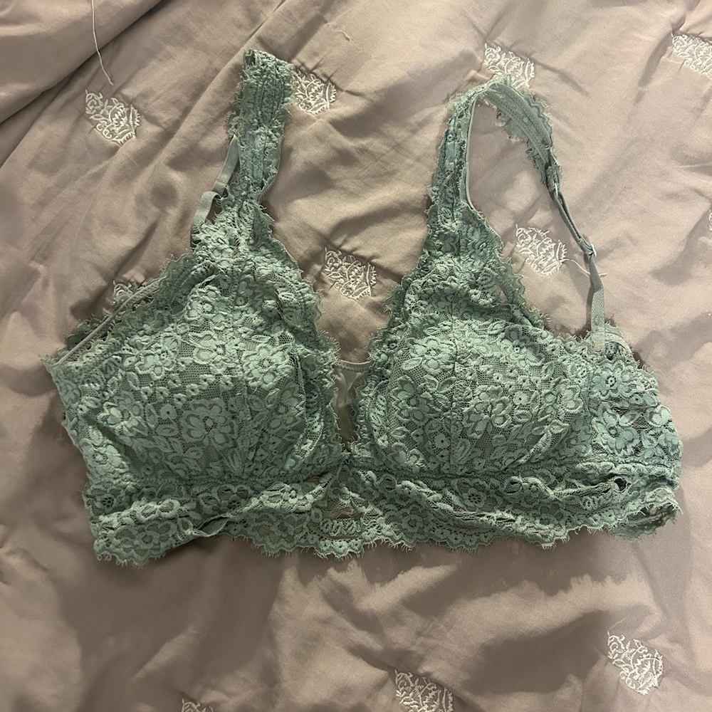 Well loved aerie bralette